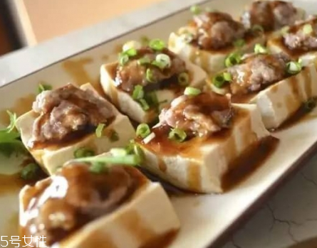 客家酿豆腐的家常做法 豆腐和猪肉这么做简直绝