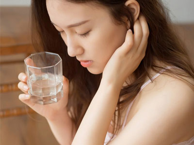 如何从女孩的举动中察觉爱意?